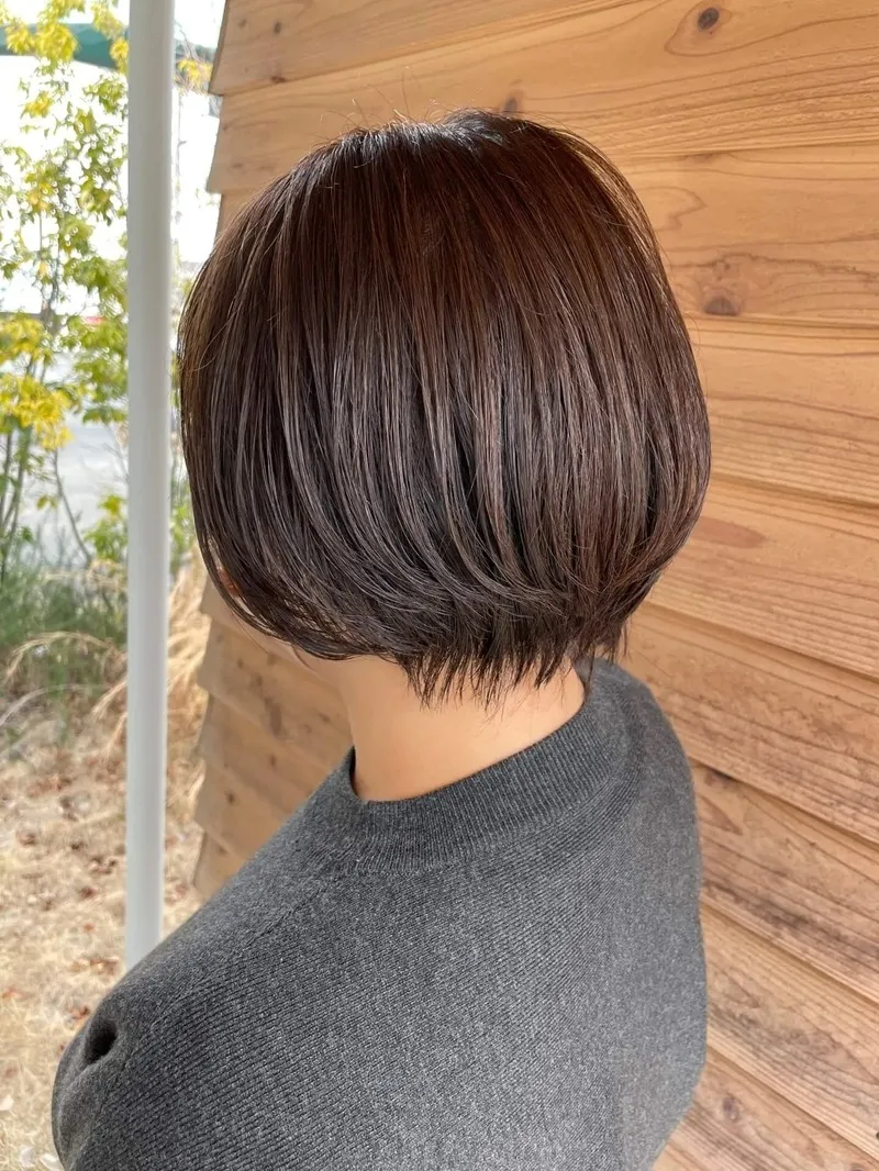 ショートボブ